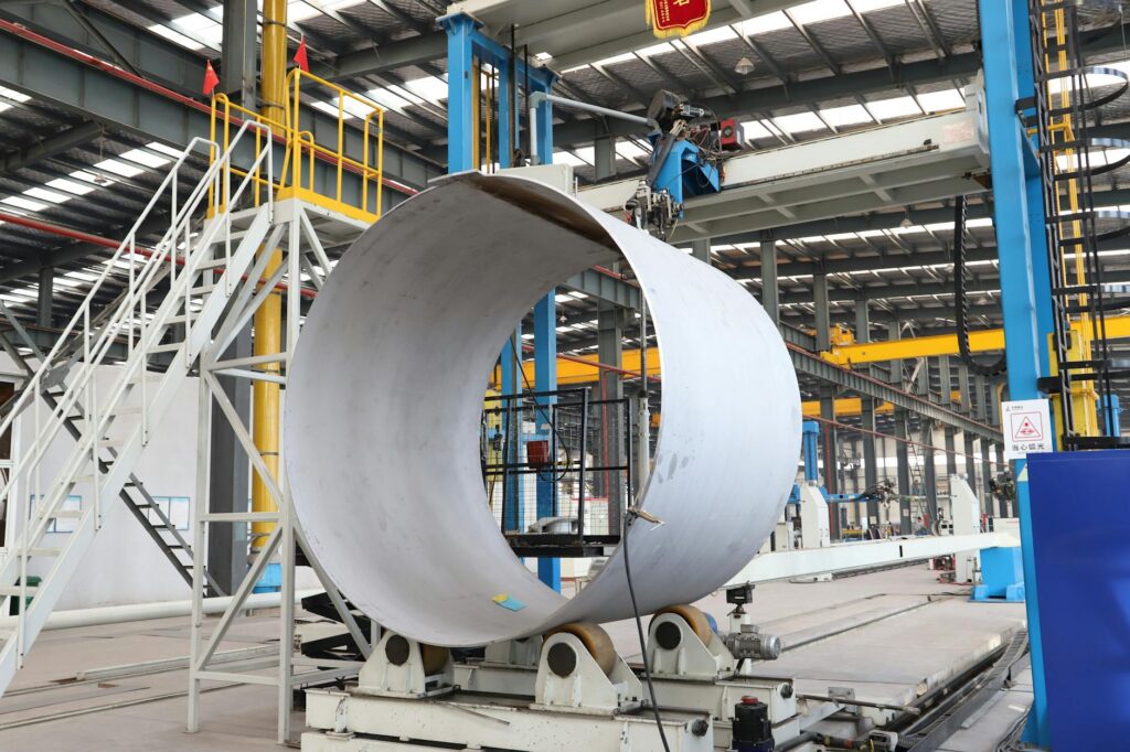 Braki stali: Nowe przepisy mogą wstrząsnąć przemysłem motoryzacyjnym